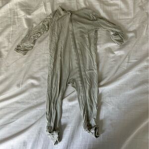 Kyte Baby 6-12 Month Zippered Romper